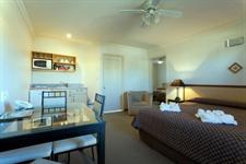 Luxury One Bedroom Suite (Sleeps 4)-Tuscany Villas Motel & Conference Centre Rotorua